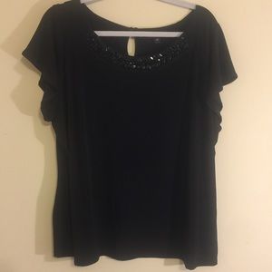 Worthington 2X blouse with black beads around neck
